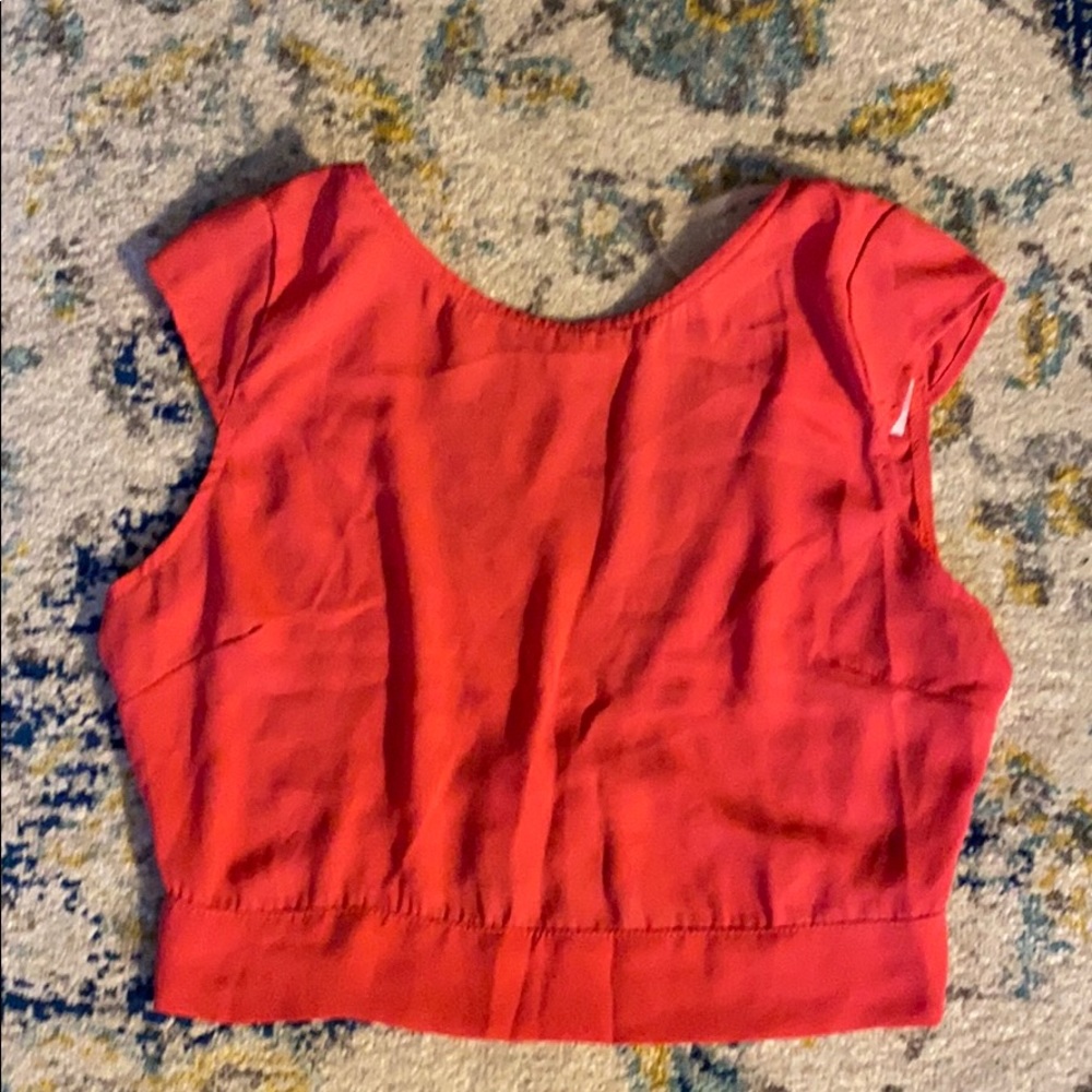 A’GACI Pink Cropped Top with Open Back
